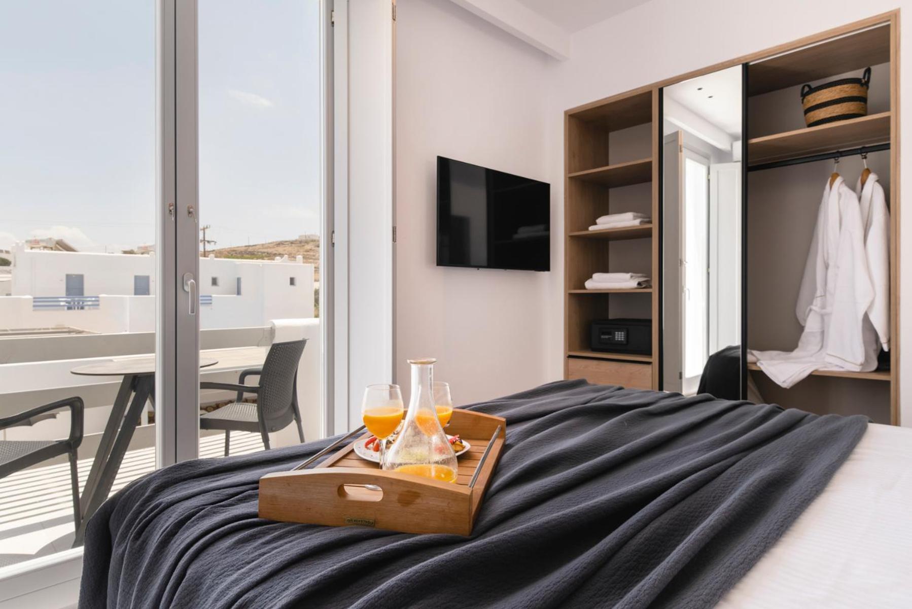 Quartano Suites By Heliessa, Adults Only Naousa  Exterior photo