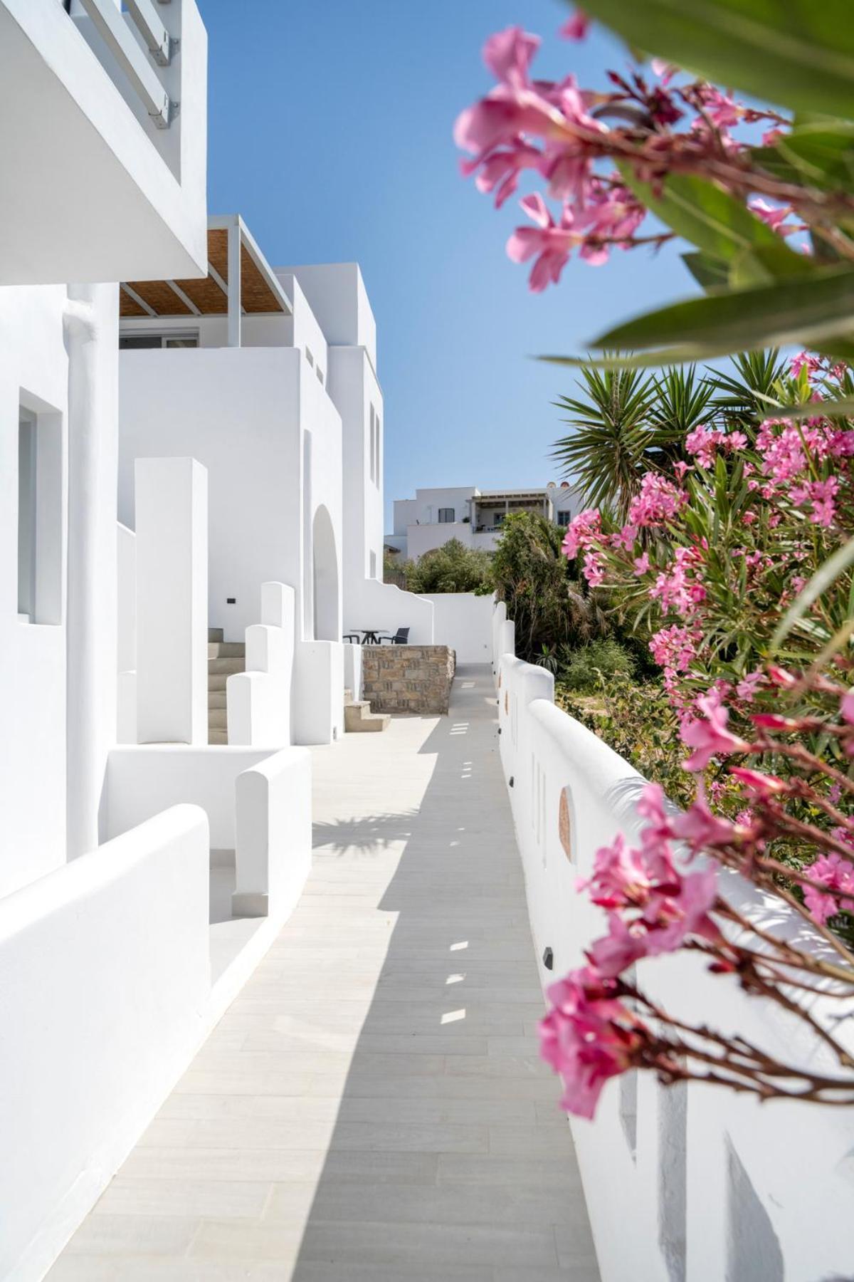 Quartano Suites By Heliessa, Adults Only Naousa  Exterior photo
