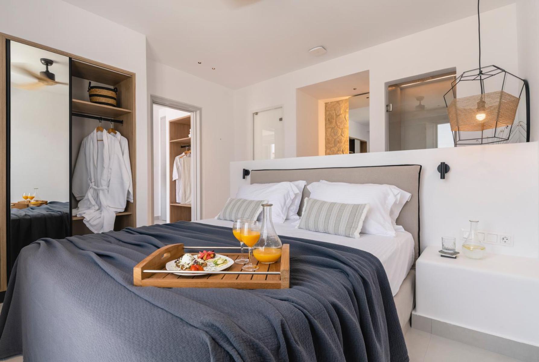 Quartano Suites By Heliessa, Adults Only Naousa  Exterior photo